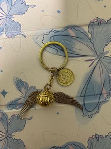 Harry Potter snitch keychain