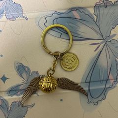 Harry Potter snitch keychain