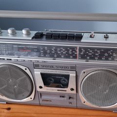 Vintage Philips Spatial stereo Radio D8419/00, works perfect.