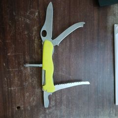 swiss army knife Victorinox rescue tool