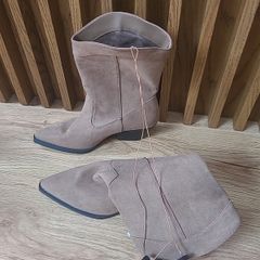 woman shoes