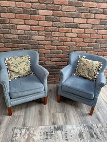 Set of matching armchairs