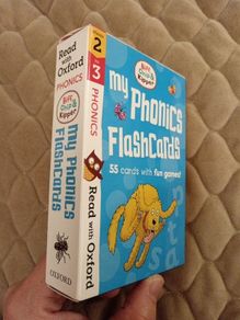 Read with Oxford: Stages 2-3: Biff, Chip and Kipper: My Phonics Flashcards