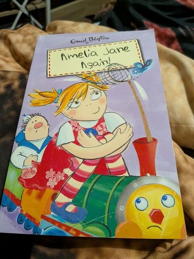 amelia Jane books eur 2 each