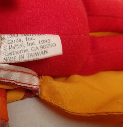 Rainbow Bright collectable doll with Cape 1983 notebook and original box