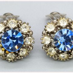 Vintage Signed Sphinx Diamante CLip On Earrings