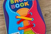 My first shoe book - igloobooks, childrens book with laces