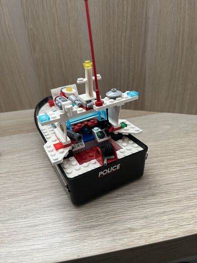 Lego police wave cops