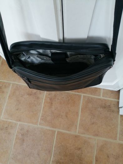 David William Black Leather Computer Bag