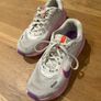 nike girls trainers size 4 Image 3