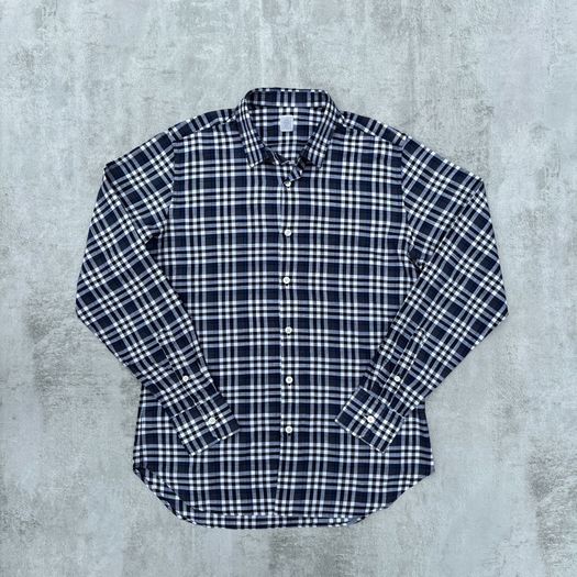 Eleventy long sleeved linen shirt