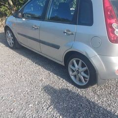 2006 Ford Fiesta