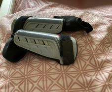 Nike shin guards age 4/6