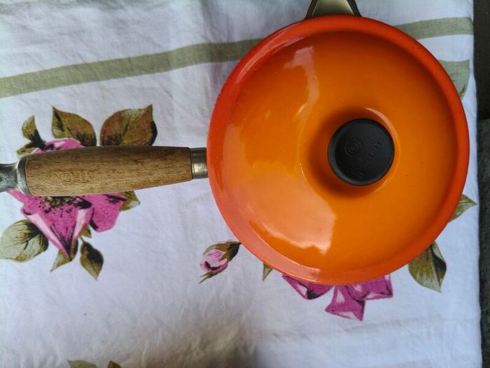 Le Creuset pot