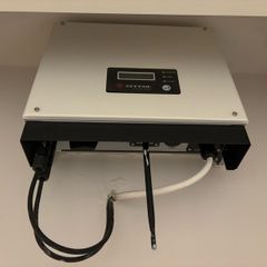 GoodWe 1kW Solar Inverter (GW1000-NS) - Excellent Condition