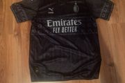 AC Milan 2024 anniversary jersey. Size: XL mens