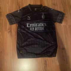 AC Milan 2024 anniversary jersey. Size: XL mens