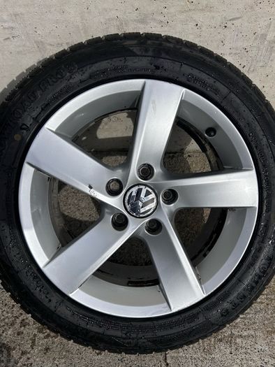 Genuine Volkswagen 16" Alloy Wheels - Like New Tyres