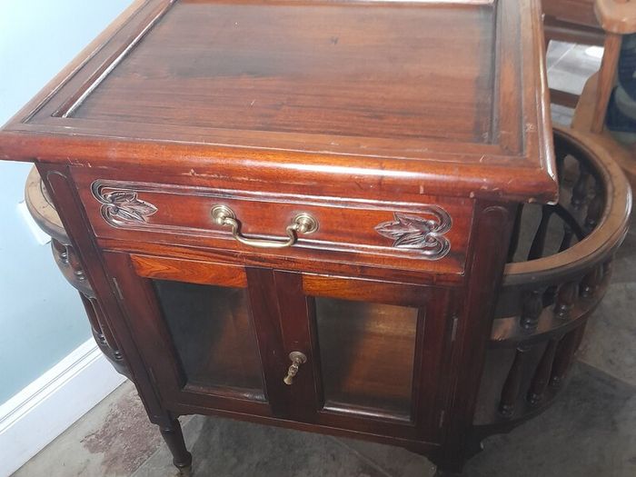 Vintage Drinks/Tea cabinet
