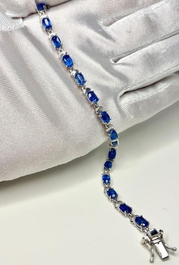 Bracelet Premium Himalayan Kyanite & Zircon Bracelet (11 Ct.)