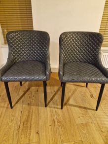 Dining chairs x2