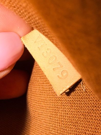 Louis Vuitton Palermo PM Authentic