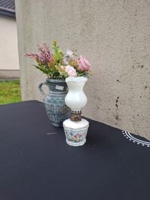 By post only small oil lamp