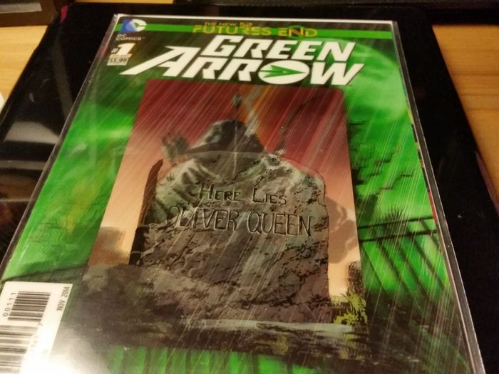 Green Arrow #1 Futures End ! 3-D Motion Variant ! 2014 ! HOLOGRAPHIC COVER !