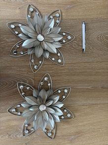 decorative metal flowers