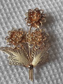Vintage sterling silver brooch