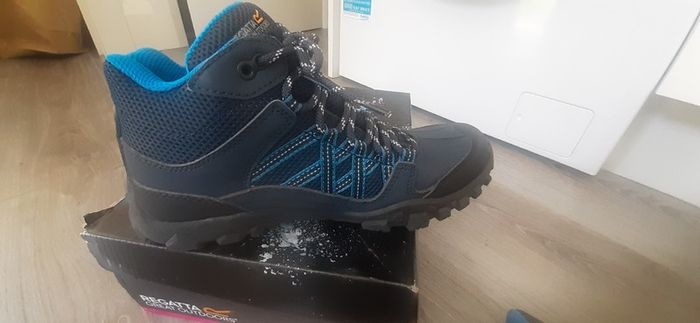 Hiking boots Regatta - NEW - women's size 4