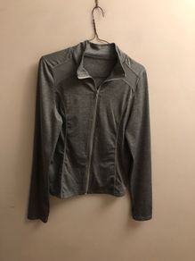 Grey gym top (large)