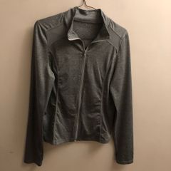 Grey gym top (large)