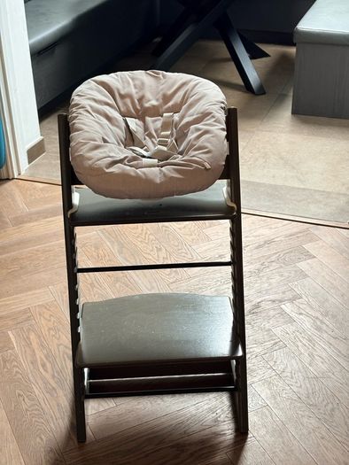 Stokke Tripp Trapp Oak Warm Brown Chair with Newborn Set