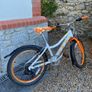 20 inch girls Raleigh bike Image 4