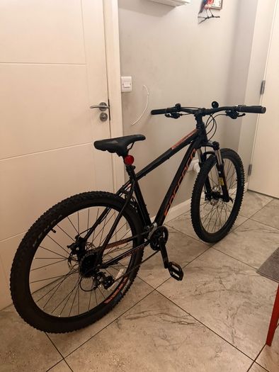 Brand new limited edition Carrera bike