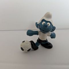 vintage football / soccer smurf 1974