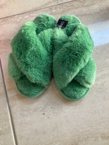 slippers