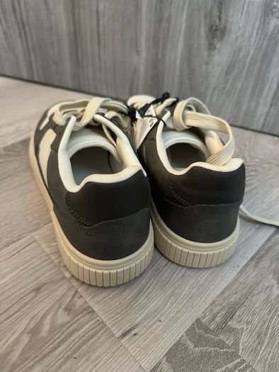 BNWT Zara Trainers - UK 8