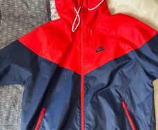 nike windbreaker
