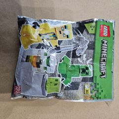 lego  minifigures 2 x minifigures and slime