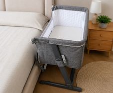 Babylo Cozi Sleeper Bedside Crib Good Condition Priced to Sell