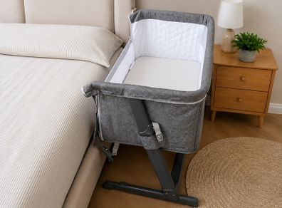 Babylo Cozi Sleeper Bedside Crib Good Condition Priced to Sell