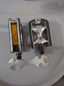 Bike Pedals & wrench