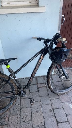 hardtail mountain bike