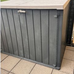 Toomax Storer Plus 2XL Outdoor Storage Shed