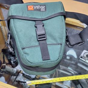 Oyster 3000 DSLR Camera Bag - Green | Used Condition | Durable & Spacious