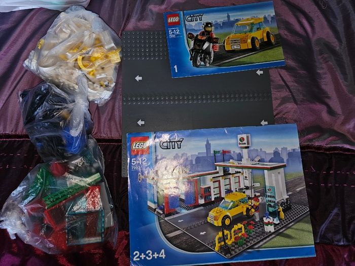 7993 Lego Service Station