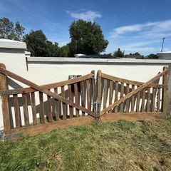 Gates hardwood