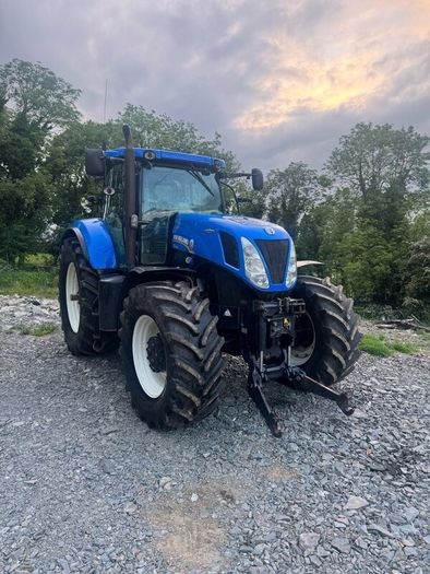 New Holland t7.270